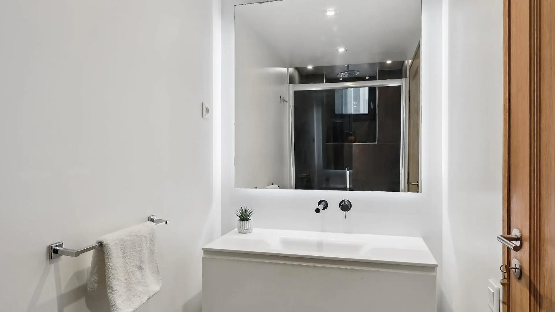 Apartment Saint Germain & Odeon - 1Br - Cityapartmentstay Paris France
